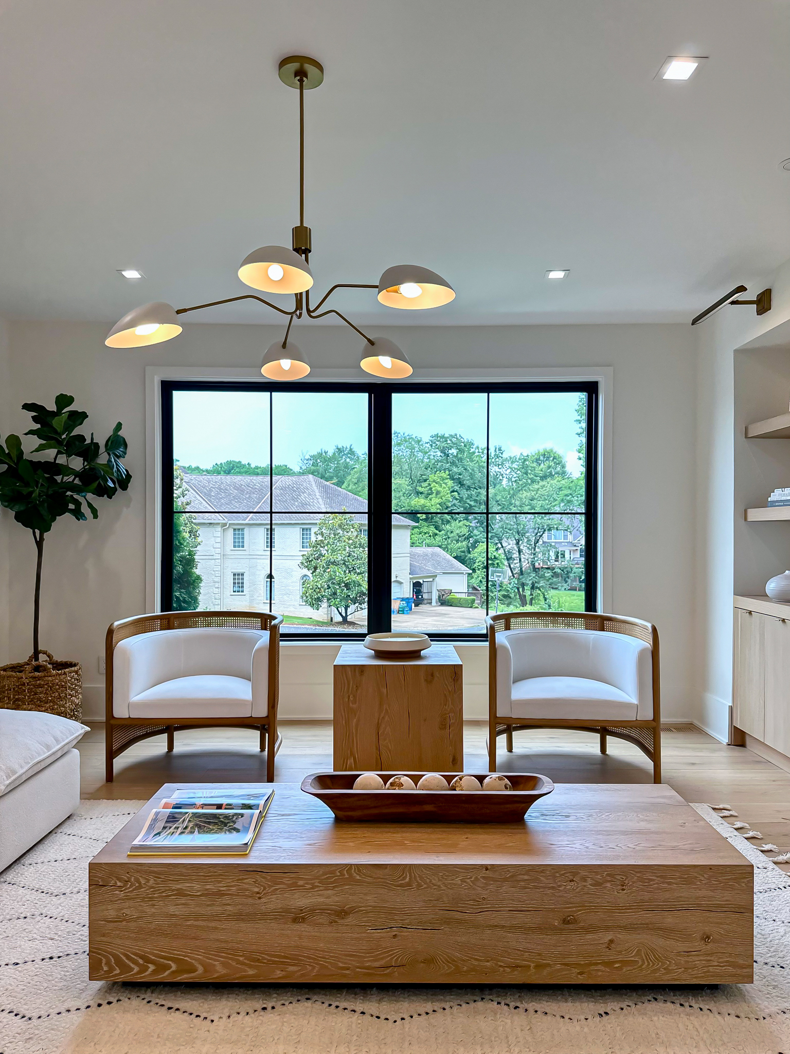 Dining room with pendant lighting